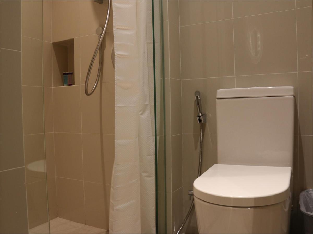 Aqueen Prestige Hotel Jalan Besar Сингапур Экстерьер фото