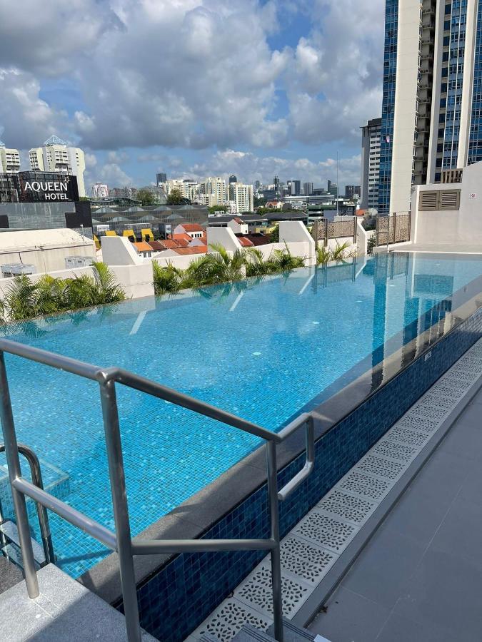 Aqueen Prestige Hotel Jalan Besar Сингапур Экстерьер фото
